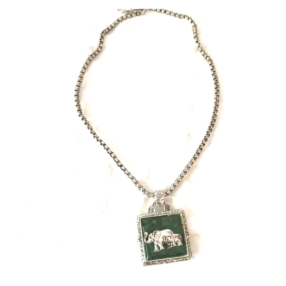 Necklace with a Square elephant pendant.